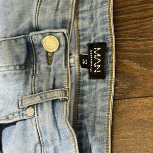 Boohoo Man Denim Shorts Mens 31* Blue Jean Distressed Ripped